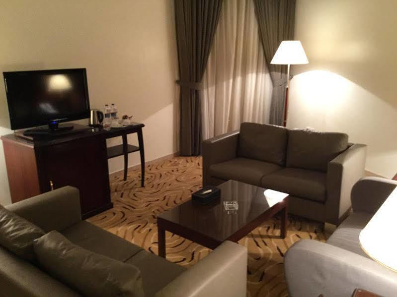Executives - Azizia Hotel