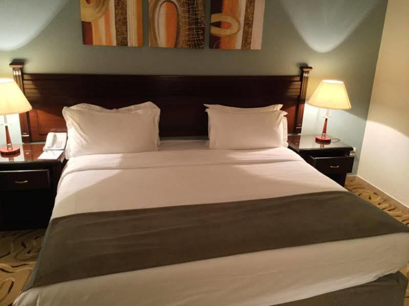 Hotel Executives - Azizia Riyadh